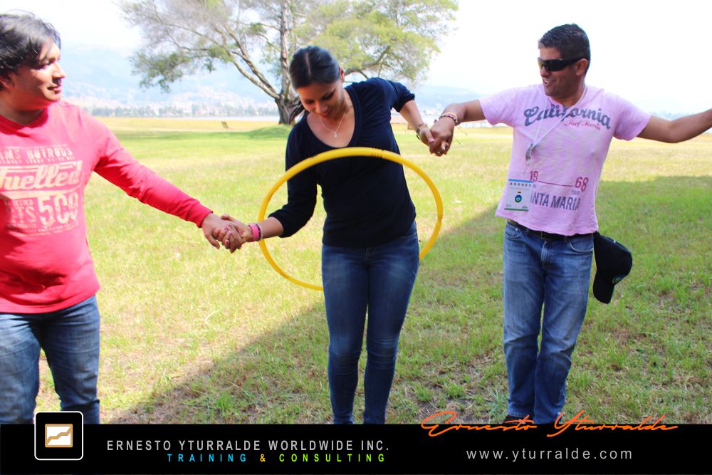 Team Building El Salvador | Taller de Trabajo en Equipo para Empresas